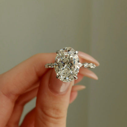 14K White Gold Oval Cut Diamond Pavé Engagement Ring - Ryan Diamonds Inc.