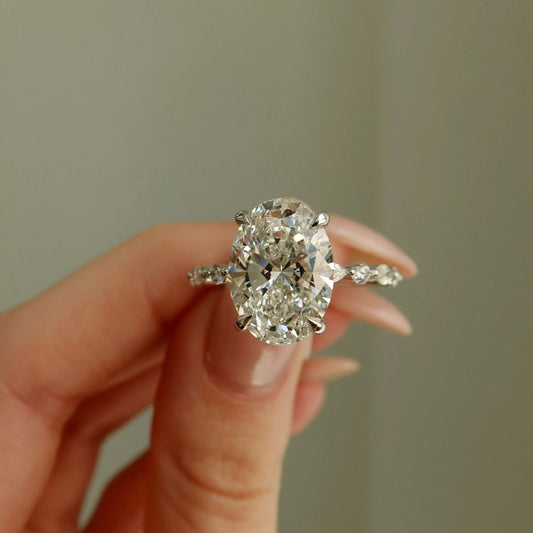 14K White Gold Oval Cut Diamond Pavé Engagement Ring - Ryan Diamonds Inc.