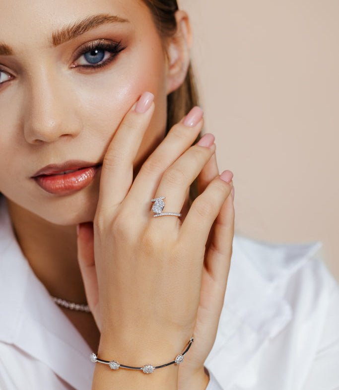 18K Diamond Oval Ring - Ryan Diamonds LA