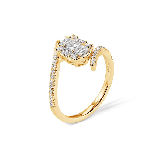 18K Diamond Oval Ladies Ring