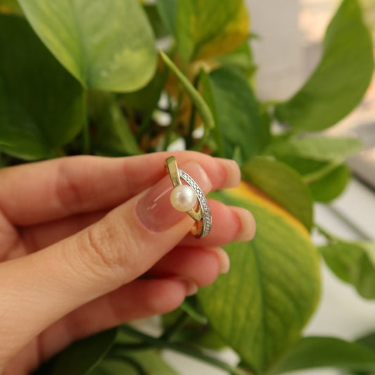 Serene Pearl Twist Ring - Ryan Diamonds LA